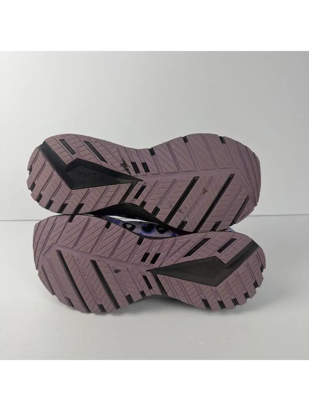 Brooks Revel 5 Purple Leopard Print Athletic Running Shoes Womens Size 10 - Picture 3 of 11
